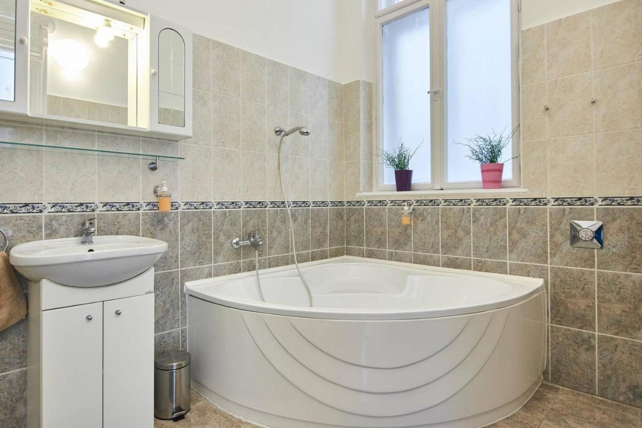New, High Quality Apartment In The City Center Budapesta Exterior foto